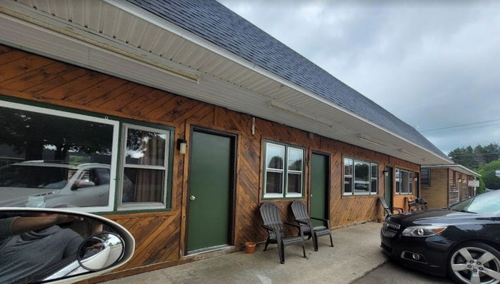 Evening Star Motel - Web Listing (newer photo)